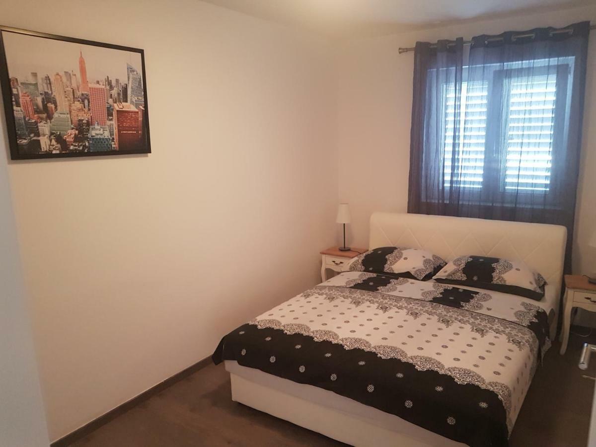 Apartments M&E Mokošica Extérieur photo