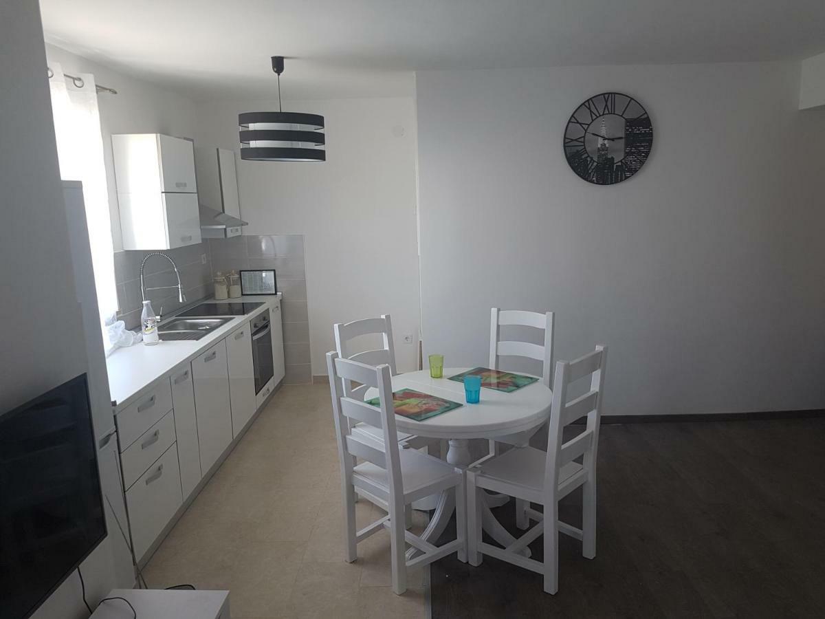Apartments M&E Mokošica Extérieur photo