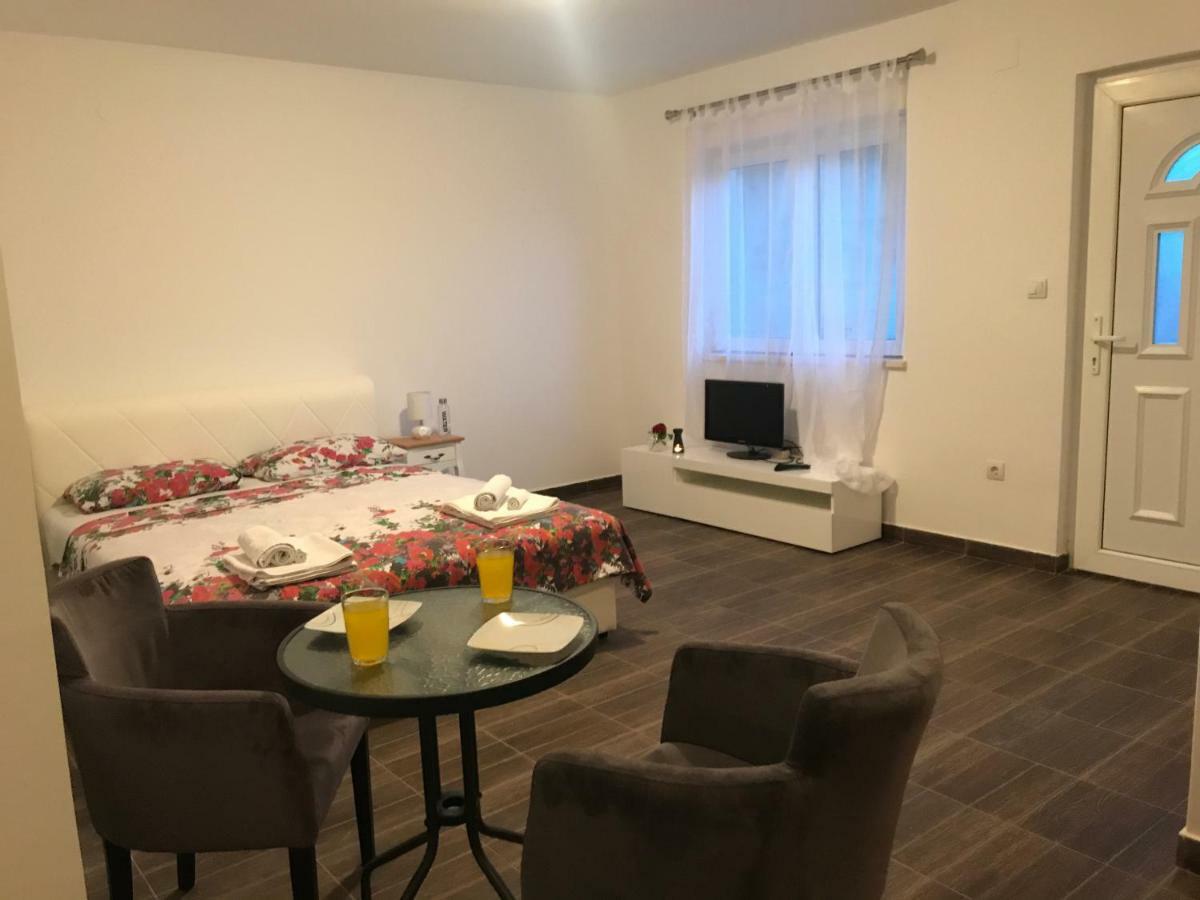 Apartments M&E Mokošica Extérieur photo