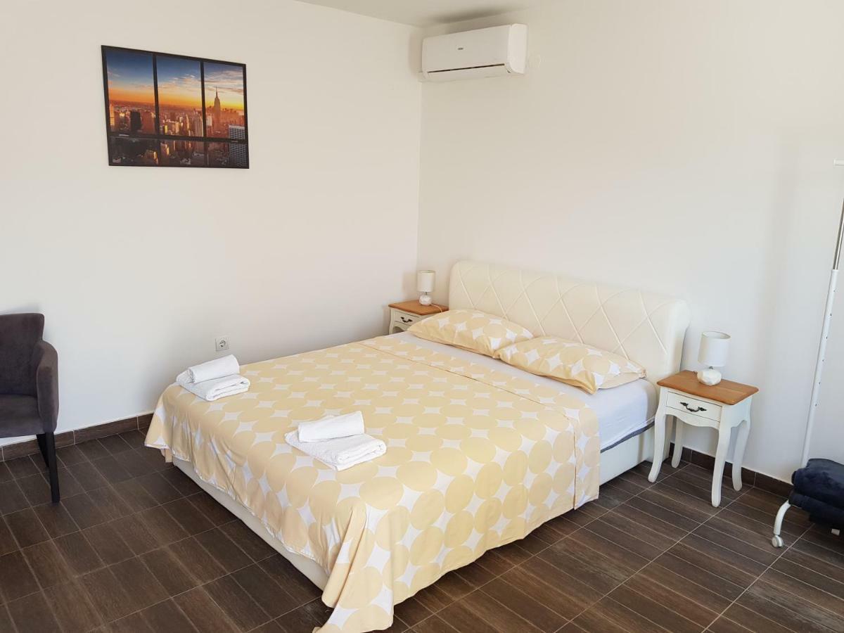 Apartments M&E Mokošica Chambre photo